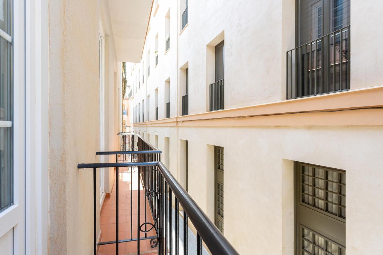 Beautiful Apartment In Malaga Exterior photo